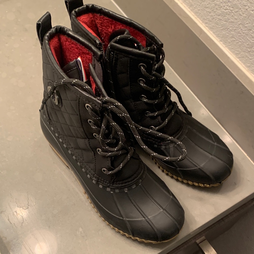 Tommy Hilfiger Black Quilted Ankle Boots